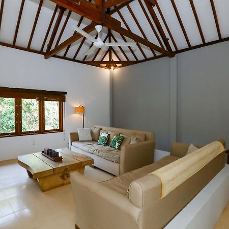 3 Bedroom Private House Gili Trawangan Exterior photo