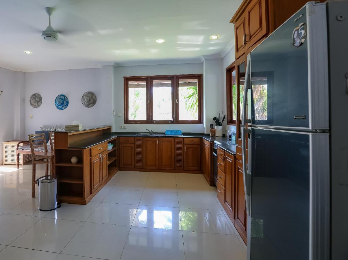 3 Bedroom Private House Gili Trawangan Exterior photo