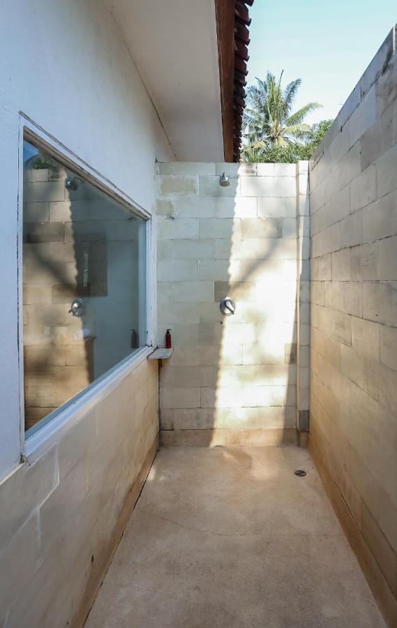 3 Bedroom Private House Gili Trawangan Exterior photo