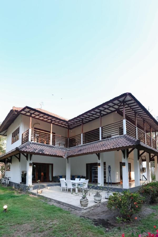 3 Bedroom Private House Gili Trawangan Exterior photo