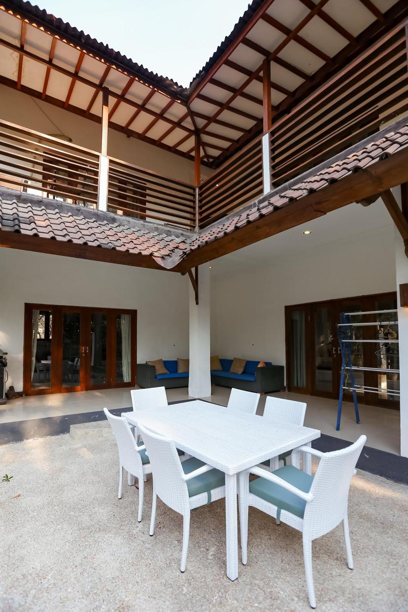 3 Bedroom Private House Gili Trawangan Exterior photo